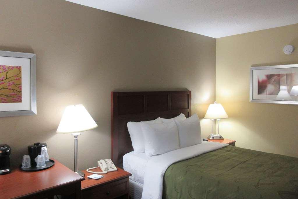 Quality Inn Athens Room photo